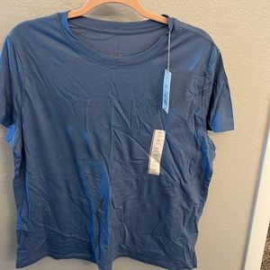 Blue t-shirt round neck NWT size XL